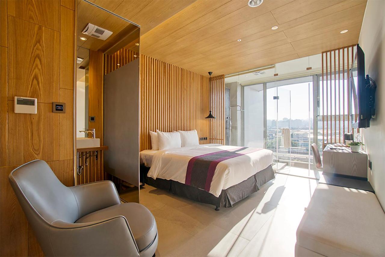 Royal Roi Hotel Taichung Exterior photo