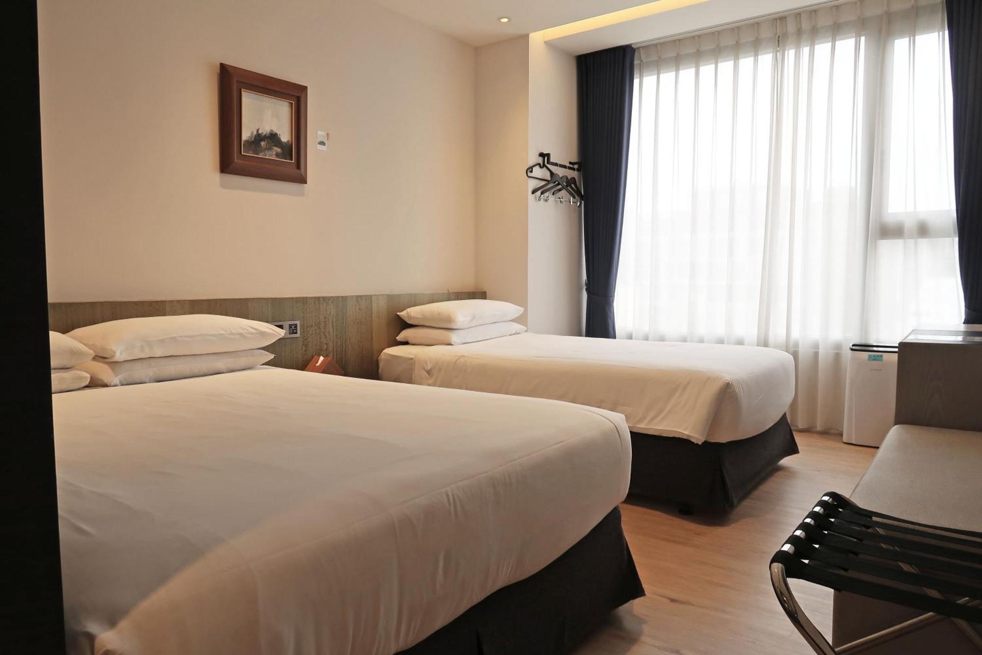 Royal Roi Hotel Taichung Exterior photo