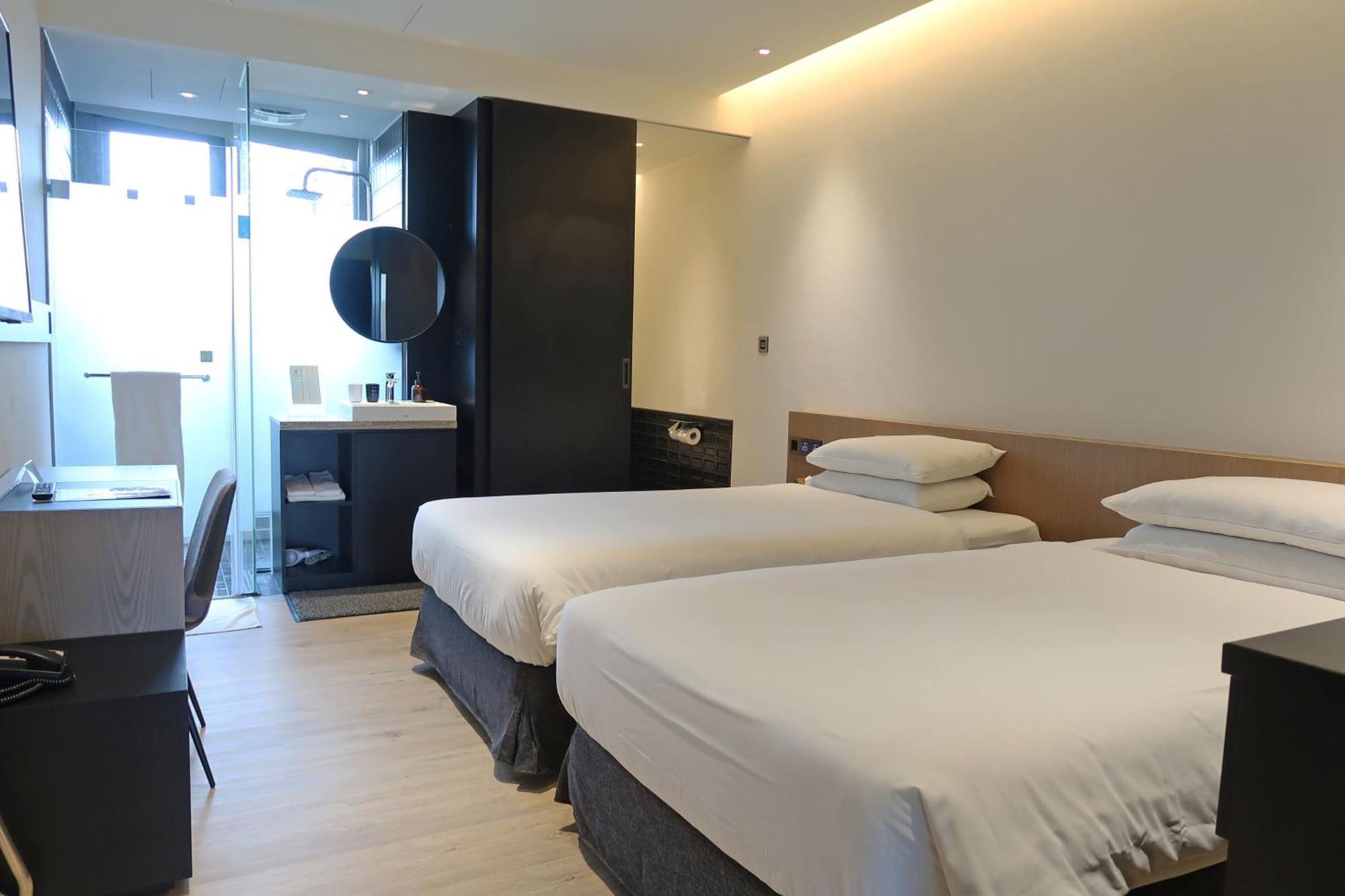 Royal Roi Hotel Taichung Exterior photo