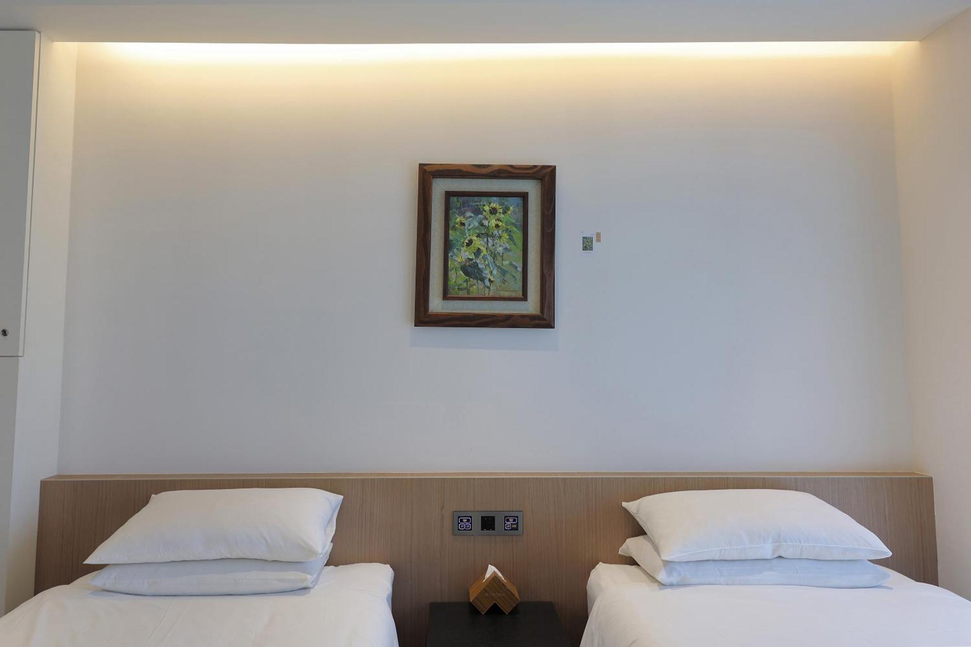 Royal Roi Hotel Taichung Exterior photo