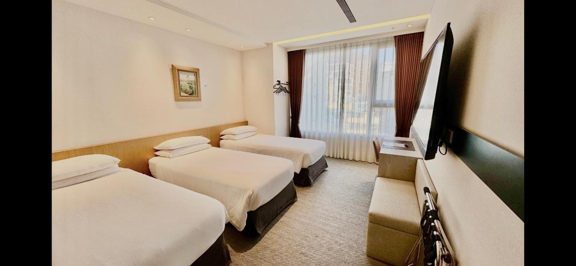Royal Roi Hotel Taichung Exterior photo